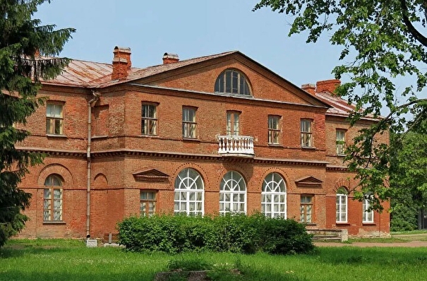 Пушкинский день отметят авторскими экскурсиями и концертами в музее-усадьбе "Приютино" в Ленобласти