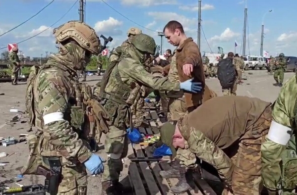 Песков: плененные в Донбассе американцы обвиняются в наемничестве, должны быть преданы суду