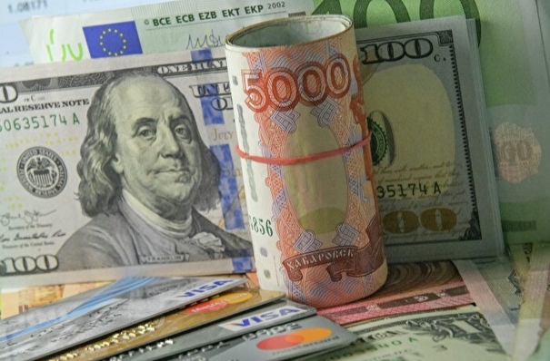 В РФ смягчат ответственность за некоторые нарушения валютного законодательства