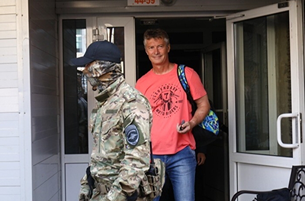 Ройзман задержан по делу о дискредитации ВС РФ и будет доставлен в Москву