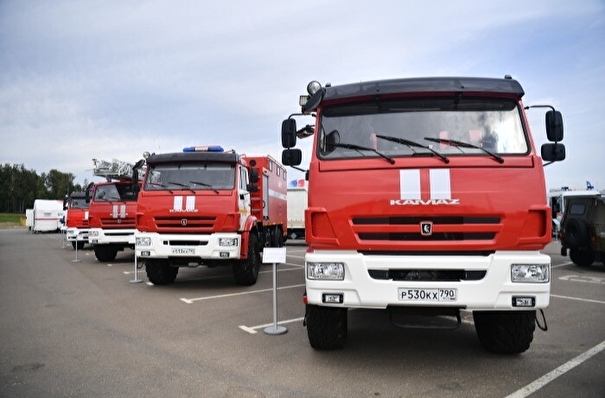 Глава МЧС Куренков передал новую технику пожарно-спасательному гарнизону Ленинградской области