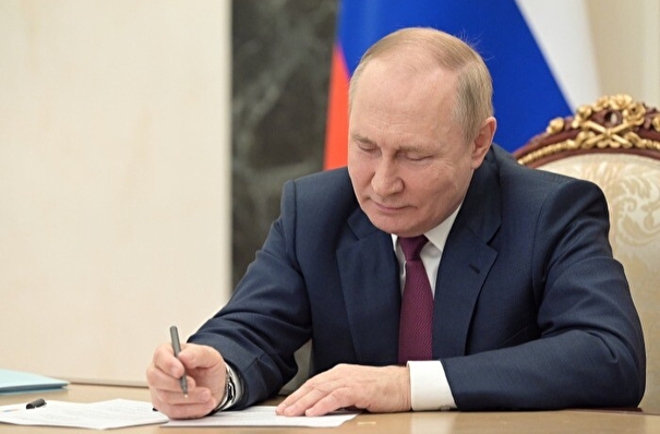 Путин: приоритетом в работе над проектом бюджета остается макроэкономическая стабильность