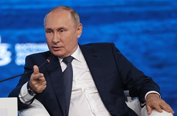Путин призвал укреплять суверенную национальную систему образования