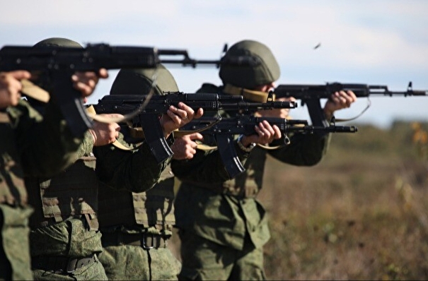 МО РФ заявило об обеспечении мобилизованных экипировкой и оружием перед отправкой в зону СВО