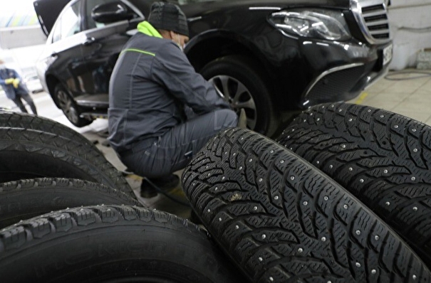 Вильфанд: столичным автомобилистам пора менять летнюю резину на зимнюю