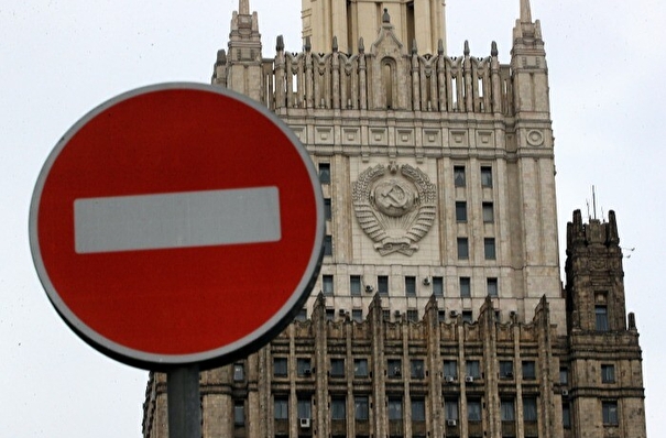 МИД РФ: Россия не приемлет условие о выводе войск из Украины для начала переговоров