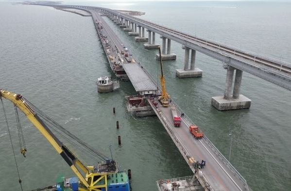 Второй железнодорожный путь на Крымском мосту планируется восстановить к лету 2023г - Хуснуллин
