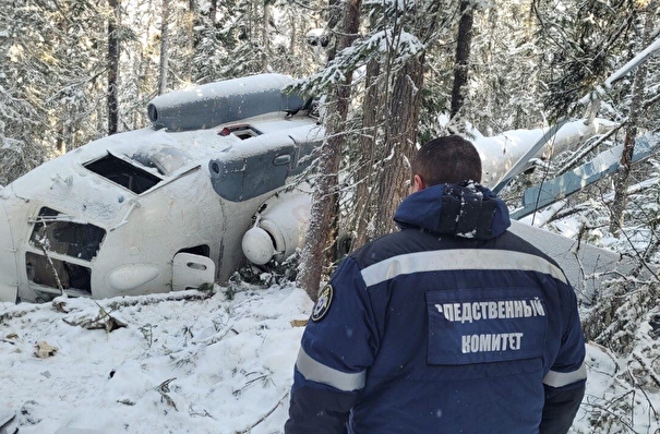 Отказ авиатехники и ошибка пилота могли стать причиной жесткой посадки Ми-8 в Иркутской области