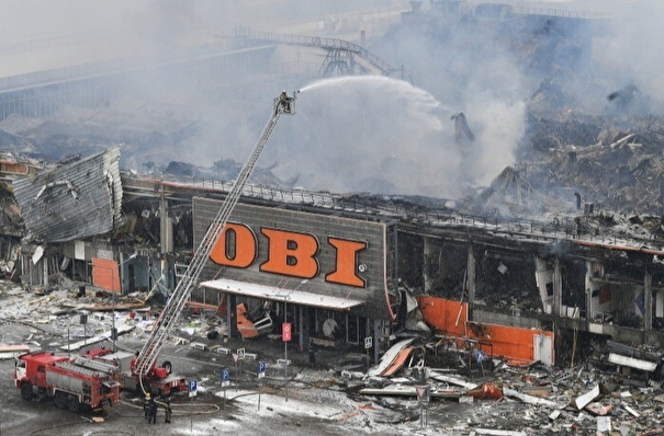 По делу о пожаре в гипермаркете OBI в Химках задержаны прораб и сварщик