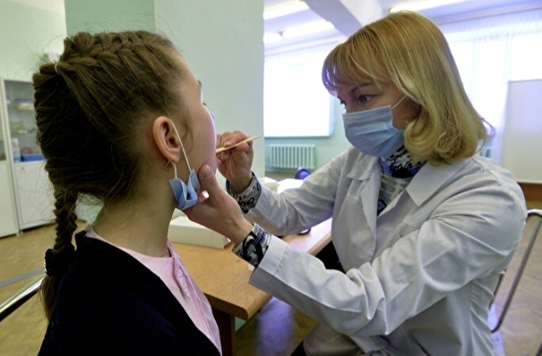 Почти 1,5 млн человек в РФ болеют гриппом и ОРВИ - Мурашко
