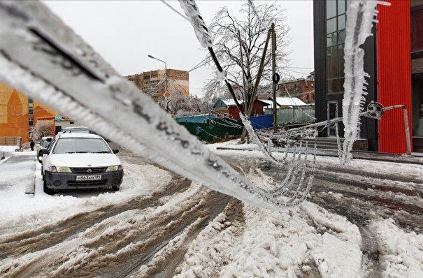 Порядка пяти населенных пунктов в Приморском крае остаются без электроснабжения из-за прошедшего снегопада - МЧС