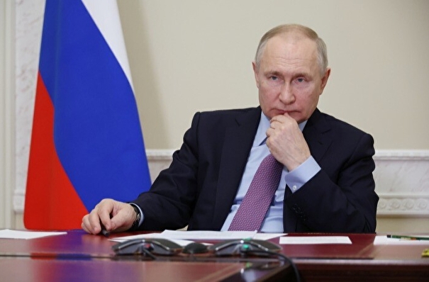 Путин: Россия будет повышать темпы и объемы строительства военных кораблей