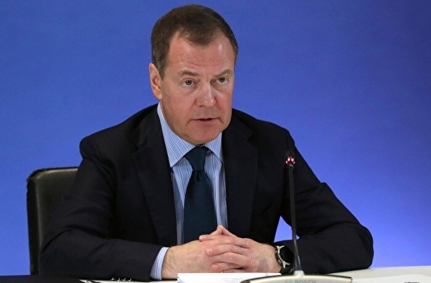 Медведев: срывы гособоронзаказа есть, ответственности за это никто не отменял