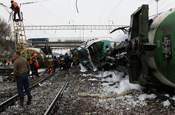 Ж/д-пути повреждены в результате схода электровоза в Челябинской области, пострадавших нет