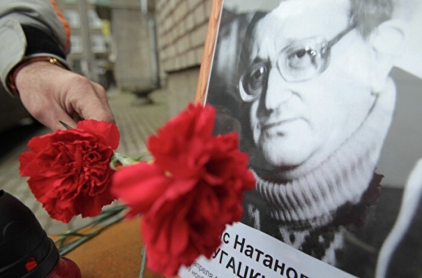 Мемориальную доску Борису Стругацкому откроют на улице Победы в Петербурге
