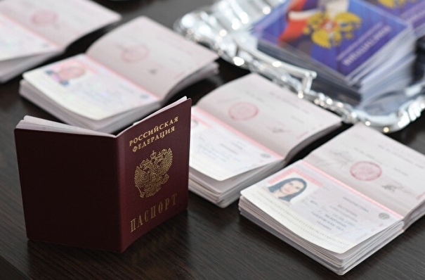 Глава МВД РФ: за российскими паспортами обратились более 800 тыс. украинцев с новых территорий