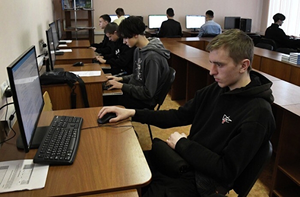 Власти Ярославской области направят бюджетные средства на подготовку кадров для крупных работодателей региона