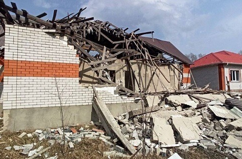 Строящийся дом в белгородском селе разрушен при обстреле, пострадавших нет - губернатор