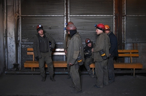 МЧС: шахта "Распадская" эвакуирует горняков из-за пожара