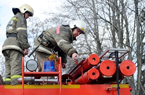 Резервуар с нефтепродуктами загорелся в поселке Волна Краснодарского края - губернатор