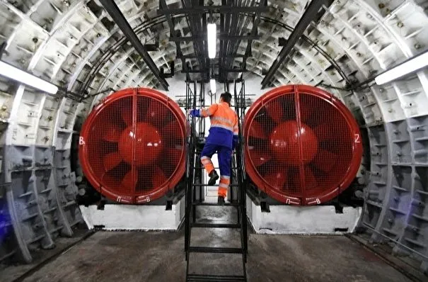 Систему вентиляции метро Москвы начали готовить к летнему сезону