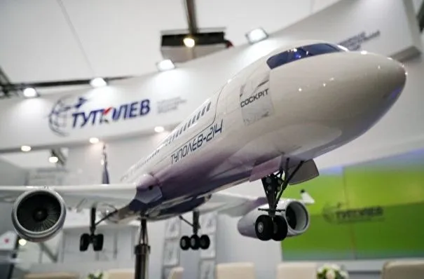 Мишустин обещал господдержку для расширения производства Ту-214 до 20 штук в год