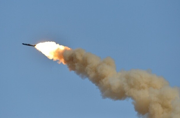 В небе над Крымом сбиты две украинские баллистические ракеты - власти