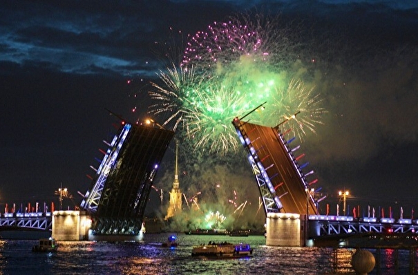 Более 200 мероприятий пройдут в Петербурге в честь 320-летия города