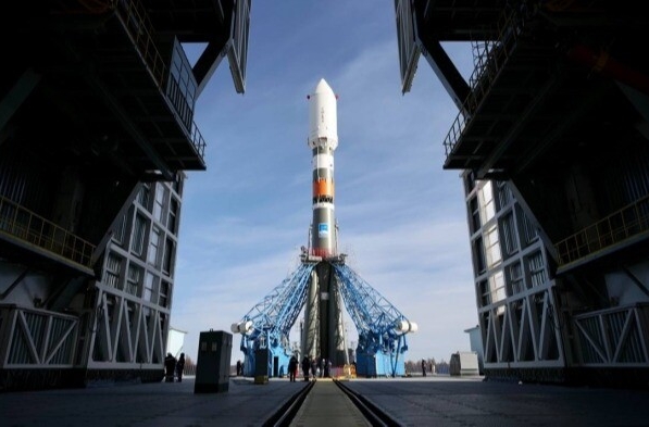 Ракету со спутником ДЗЗ "Кондор-ФКА" вывезли на стартовый комплекс космодрома Восточный