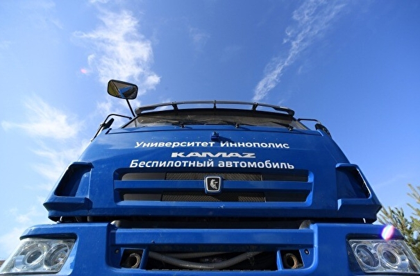 КАМАЗ начал тестировать первые беспилотные грузовики на автотрассе М-11