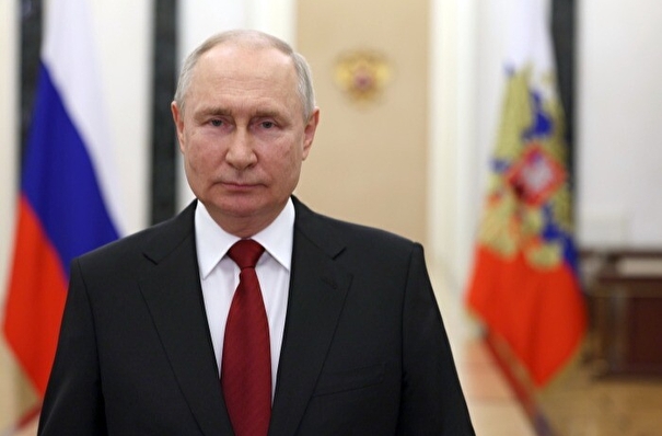 Путин назвал "ударом в спину" действия, раскалывающие единство общества