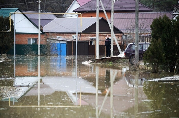 Около 40 участков и шесть домов подтопило в Иркутской области в условиях сильных дождей