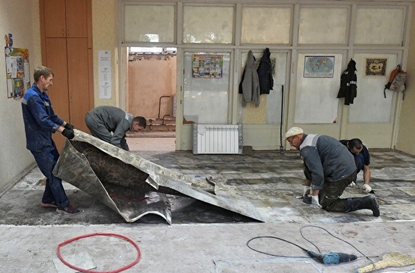 Более 20 школ планируется отремонтировать в Свердловской области до конца 2023 года
