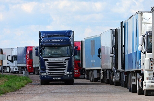 Ужесточение правил контроля таможней Литвы привело к очереди грузовиков на выезд из Калининградской области