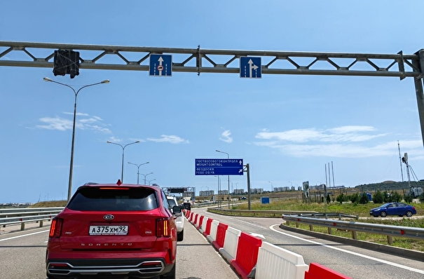 Ожидание в пробке перед Крымским мостом со стороны Керчи выросло до двух часов