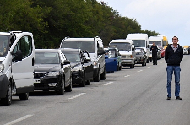 Автомобильный поток со стороны Крыма уже начал движение по альтернативному маршруту