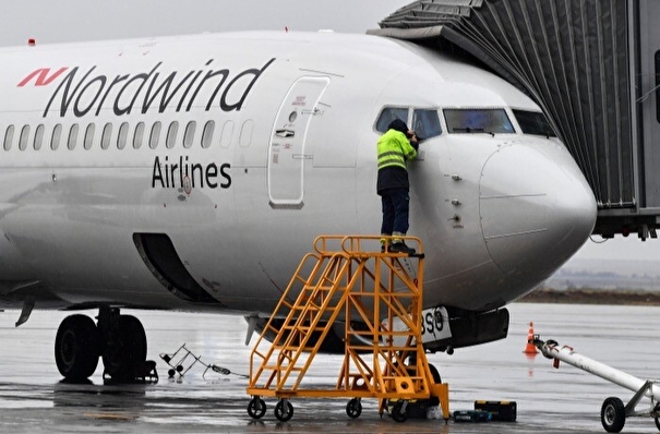 Причиной повреждения самолета Nordwind в аэропорту Тюмени стало нарушение технологии работ по буксировке