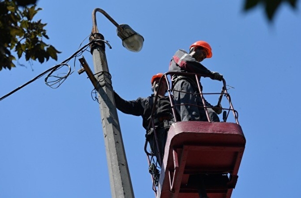 Четыре тысячи жителей Псковской области остаются без электроснабжения после непогоды