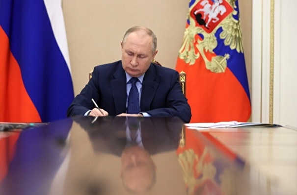 Путин поручил рассмотреть возможность строительства Северо-Сибирской желдороги