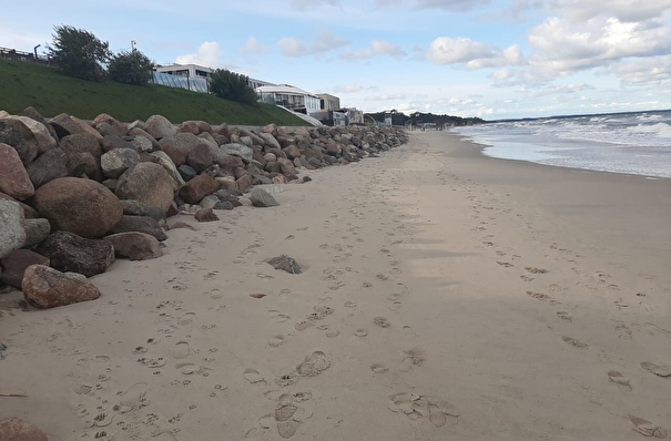 Циклон "Патрик" уменьшил ширину морских пляжей Калининградской области