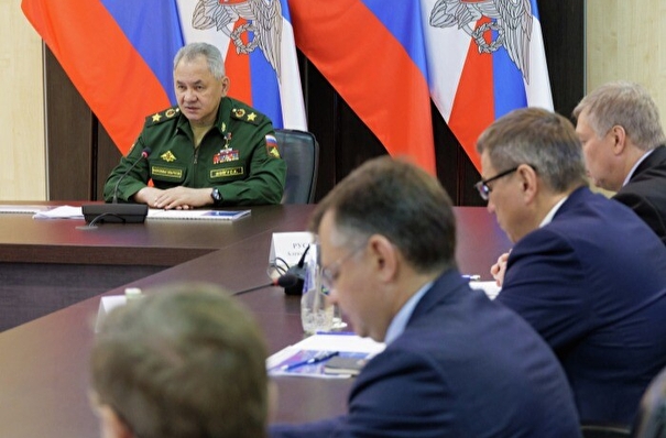 Шойгу: РФ укрепляет западные рубежи в ответ на поставки Киеву вооружений из США
