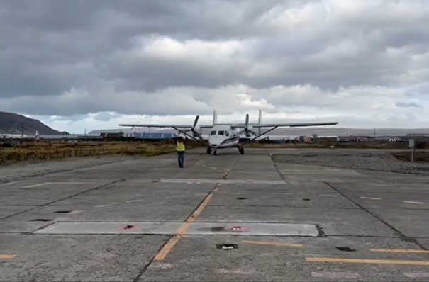 Первый самолет приземлился на новую ВПП в аэропорту Северных Курил