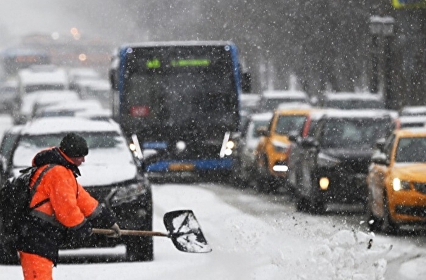 В Москве в пятницу может выпасть до 10 см снега