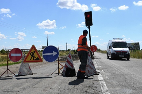 Программу ремонта дорог досрочно начали в ЛНР и Херсонской области