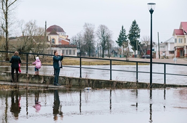 Река Бельбек вышла из берегов из-за нагонной волны, начались подтопления жилых домов - губернатор Севастополя