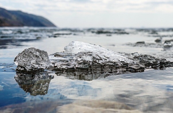 Иркутские ученые получили грант на изучение загрязнения Байкала микропластиком