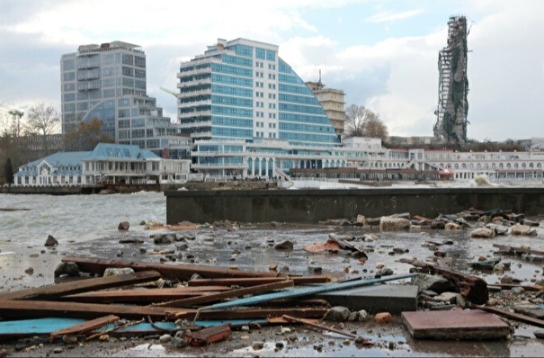Власти Севастополя оценивают ущерб от шторма в 6,5 млрд рублей