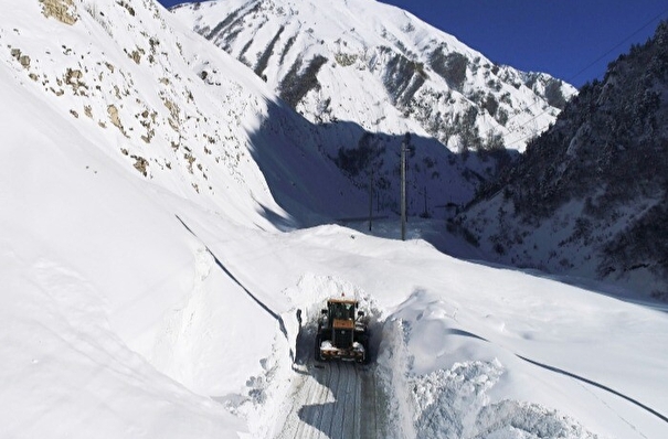 Спасатели предупредили об угрозе схода лавин в горах Карачаево-Черкесии