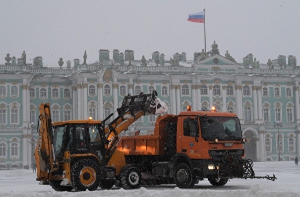 Беглов: уборка после первого снегопада в Петербурге была удовлетворительной