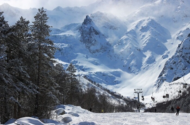 Спасатели предупредили о возможном сходе лавин в горах Северной Осетии